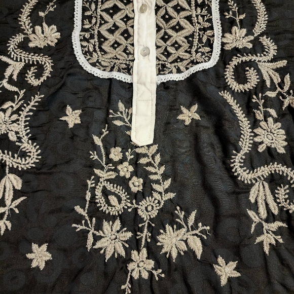 PONG Poco LTD Embroidered Hi-Low Tunic Top | Size Medium - Picture 6 of 7